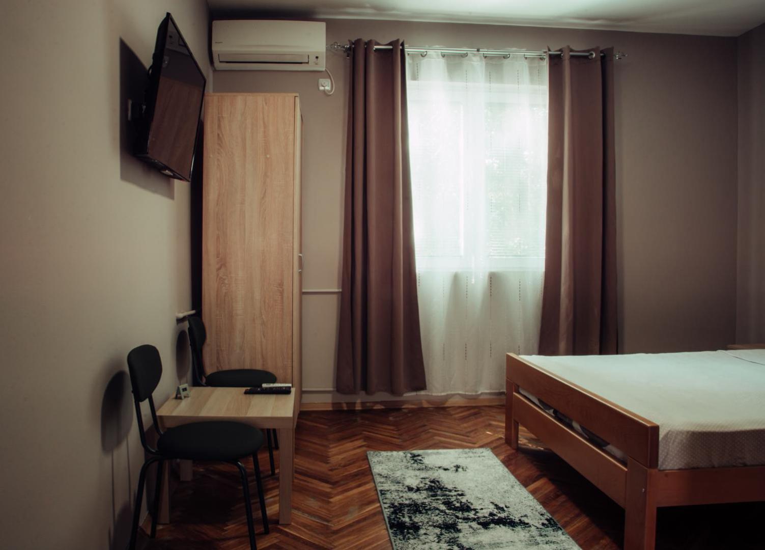 Skopje Downtown Hostel ภายนอก รูปภาพ