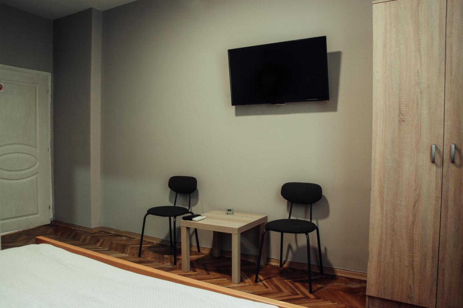 Skopje Downtown Hostel ภายนอก รูปภาพ